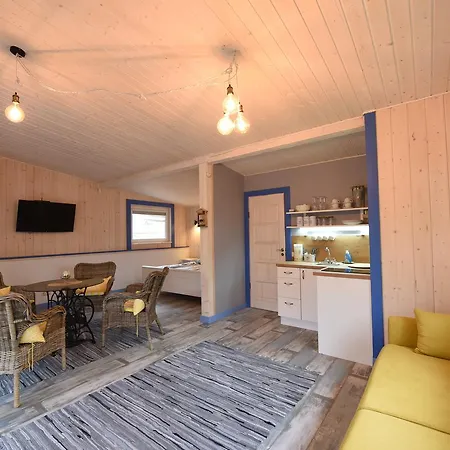 Namelis Poilsiui Prie Juros Lodge *