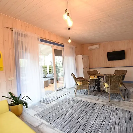 Namelis Poilsiui Prie Juros