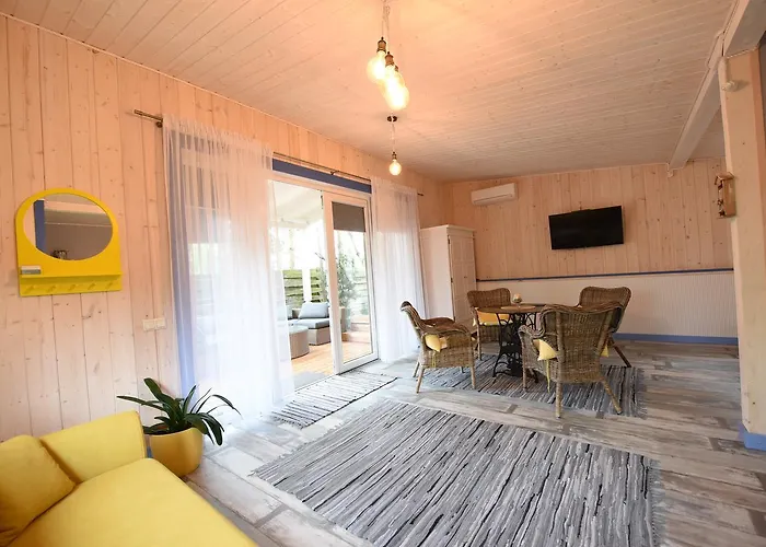 Namelis Poilsiui Prie Juros